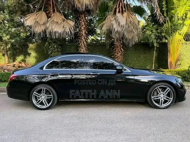 Mercedes-Benz E200 2023 Black