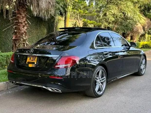 Mercedes-Benz E200 2023 Black