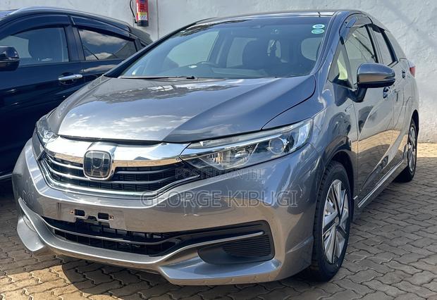 Honda Fit Shuttle 2019 Gray