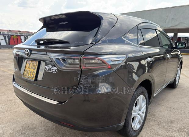 Toyota Harrier 2.0 2014 Black