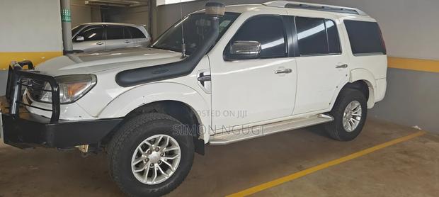 Ford Everest 2012 White