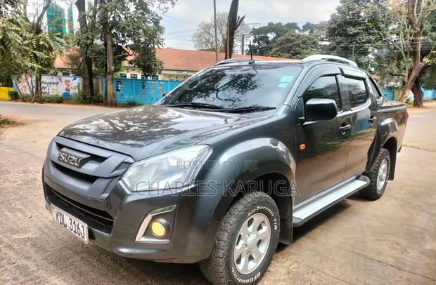 Isuzu D-MAX 2023 Gray