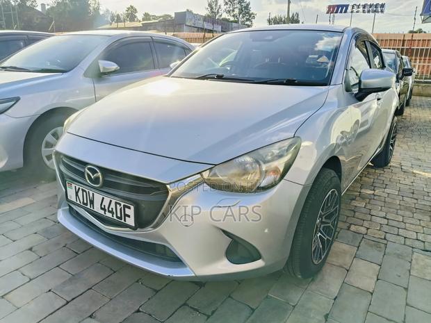 Mazda Demio 2018 Silver