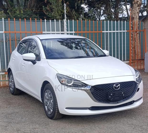 Mazda 2 2020 White