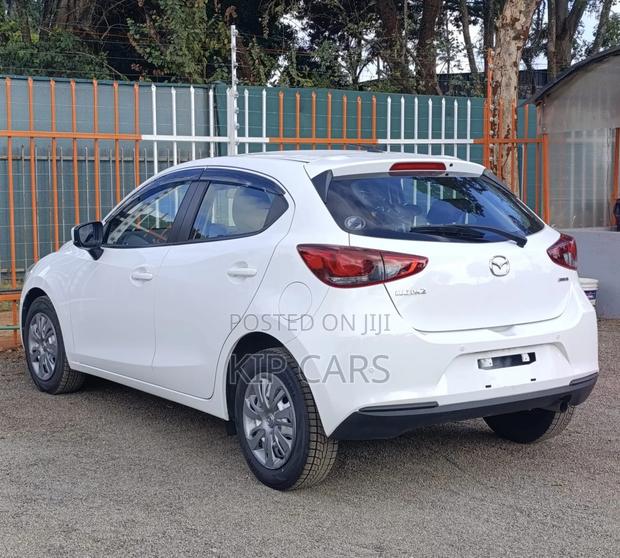 Mazda 2 2020 White