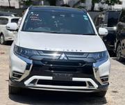 Mitsubishi Outlander 2.4 PHEV AWD 2019 White for sale