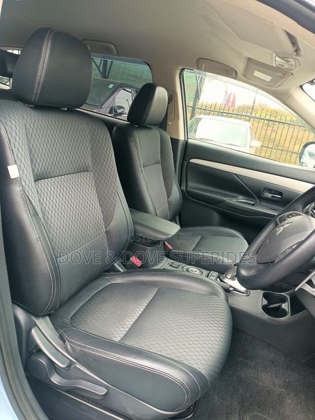 Mitsubishi Outlander 2015 Blue