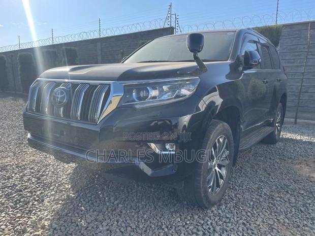 Toyota Land Cruiser Prado 2.8 2021 Black
