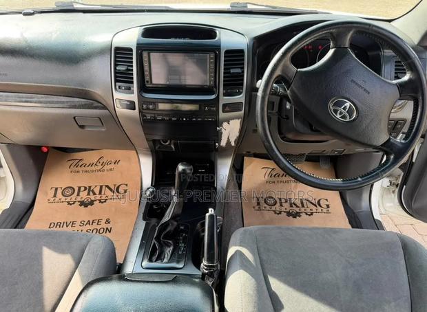 Toyota Land Cruiser Prado 2008 White