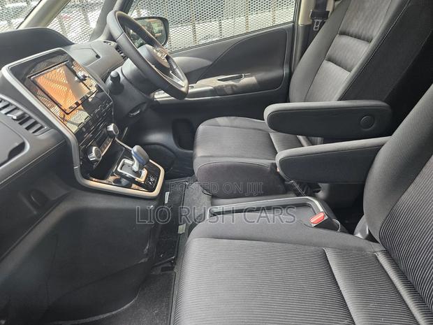Nissan Serena 2020 Black