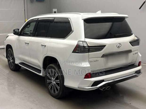 Lexus LX 570 AWD 2019 Pearl