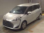 Toyota Sienta 1.5 FWD 2019 Silver for sale