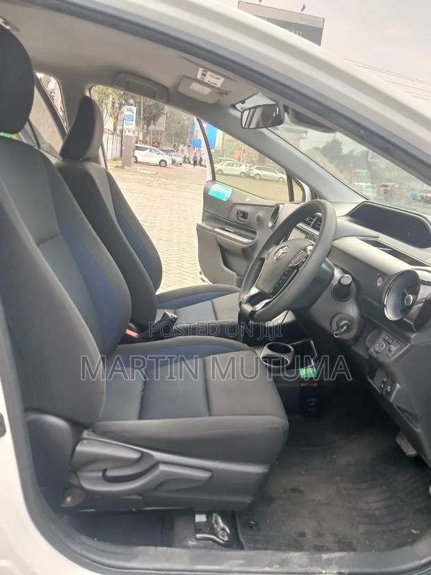 Toyota Aqua 2019 Pearl