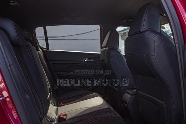 Peugeot 308 2019 Red