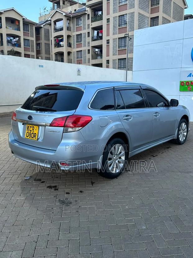 Subaru Legacy 2011 Silver