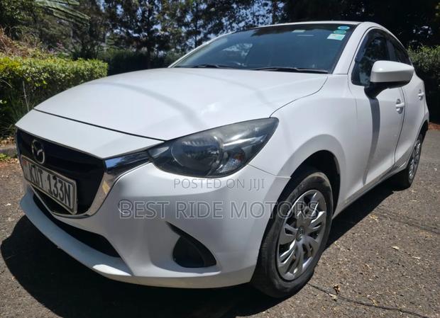 Mazda Demio 2018 White