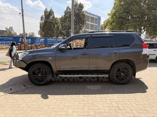 Toyota Land Cruiser Prado 3.0 TD 2012 Gray