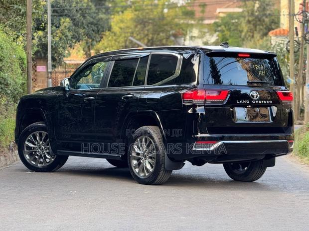 New Toyota Land Cruiser 2026 Black