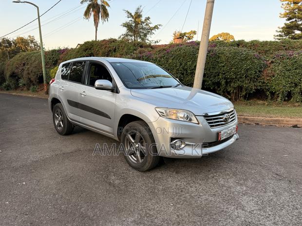 Toyota RAV4 2012 Silver