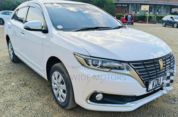 Toyota Premio 1.5 FWD 2018 Pearl