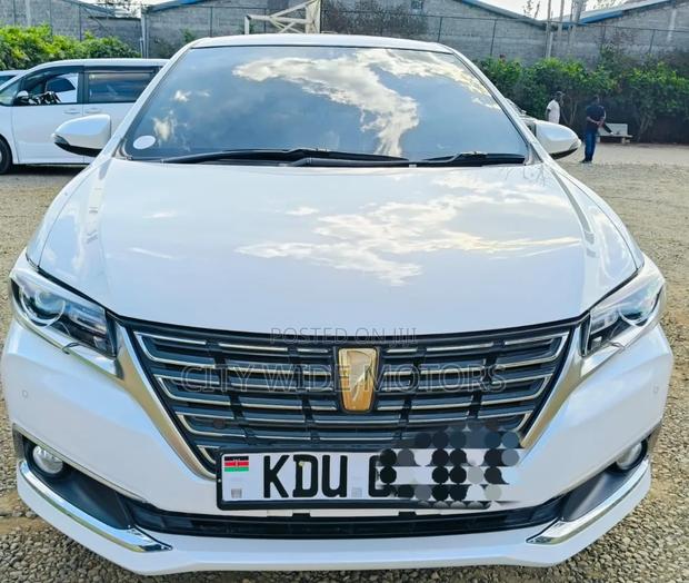Toyota Premio 1.5 FWD 2018 Pearl