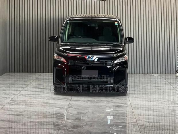 Toyota Voxy Hybrid X 2WD 7-Seater 2019 Matt Black