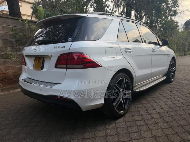 Mercedes-Benz GLE-Class AMG GLE 43 4MATIC 2017 White