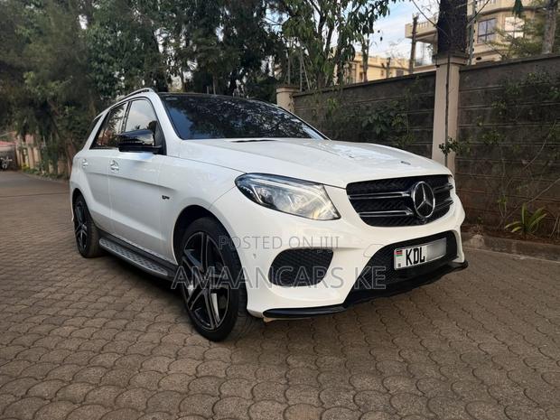 Mercedes-Benz GLE-Class AMG GLE 43 4MATIC 2017 White