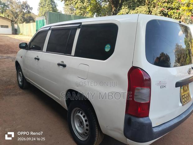 Toyota Probox 1.5 DX 2WD 2011 White