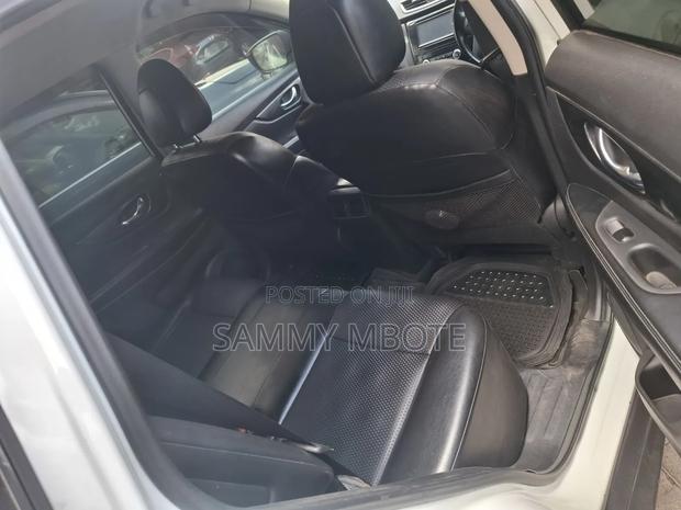 Nissan X-Trail 2.0 Petrol FWD 2014 White