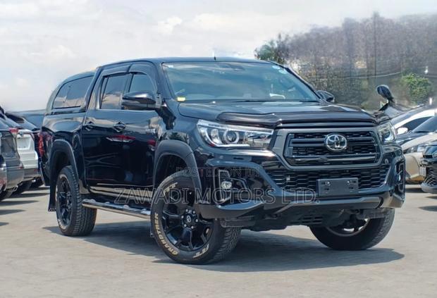 Toyota Hilux Revo Double Cab Deisel 2.4 AWD 2019 Black