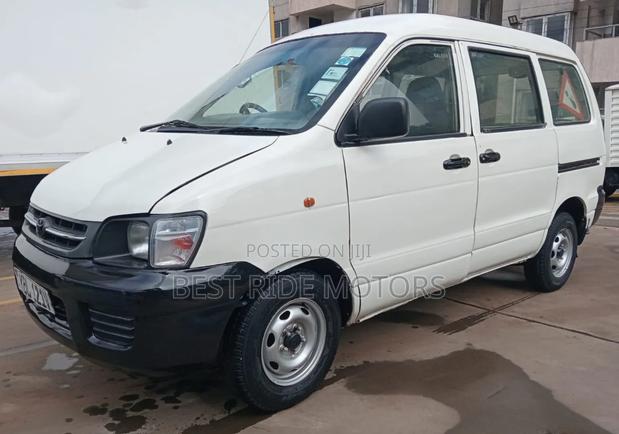 Toyota TownAce 2004 White