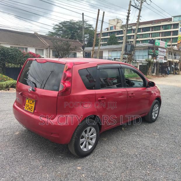 Nissan Note 2010 Red