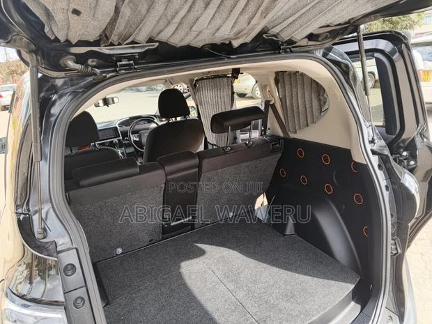 Toyota Sienta 1.5 AWD 2019 Black