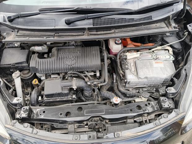 Toyota Sienta 1.5 AWD 2019 Black