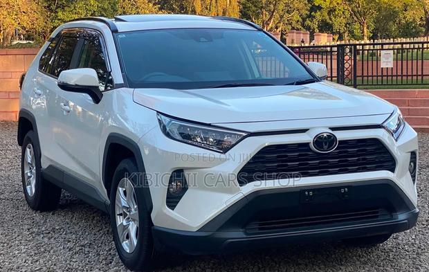 Toyota RAV4 2019 White