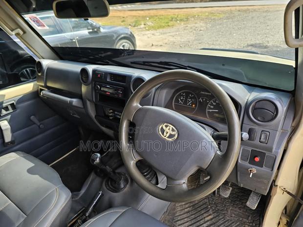Toyota Land Cruiser 2014 Beige