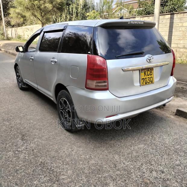 Toyota Wish 2007 Silver