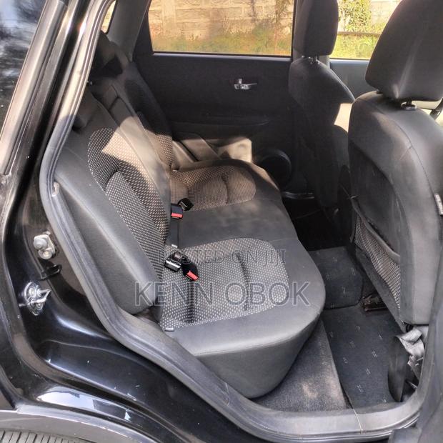 Nissan Dualis 2012 Black