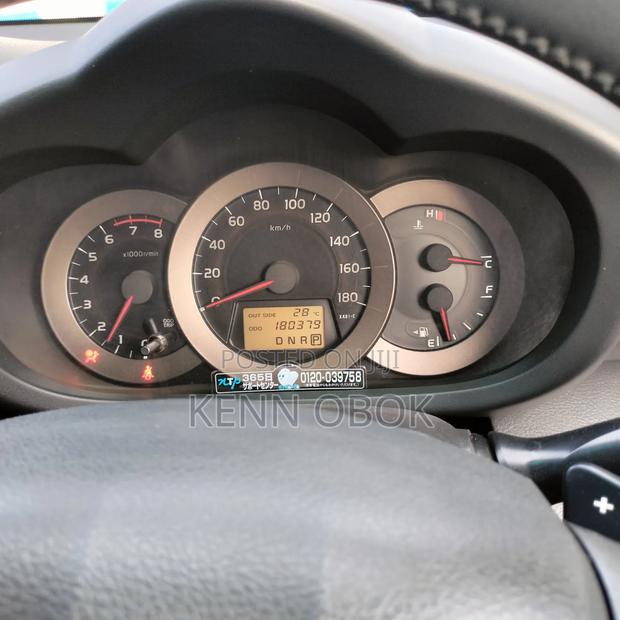 Toyota Vanguard 2011 Black