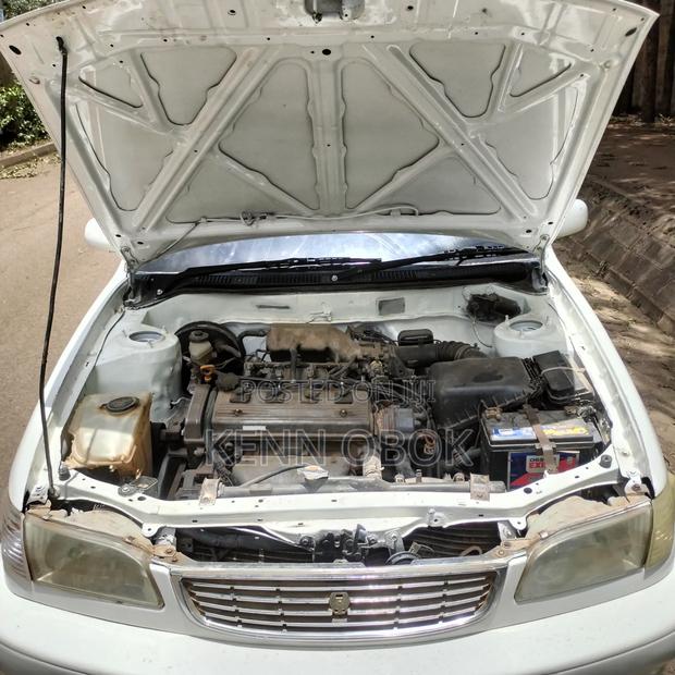 Toyota Corolla Sedan 1998 White