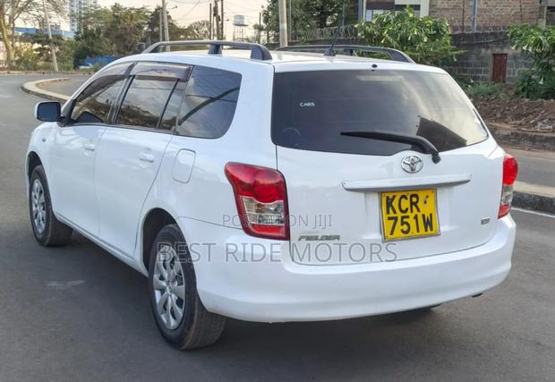 Toyota Corolla Fielder 1.5 Petrol FWD 2012 White