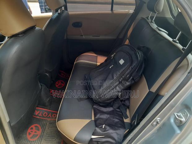 Toyota Vitz 2012 Silver