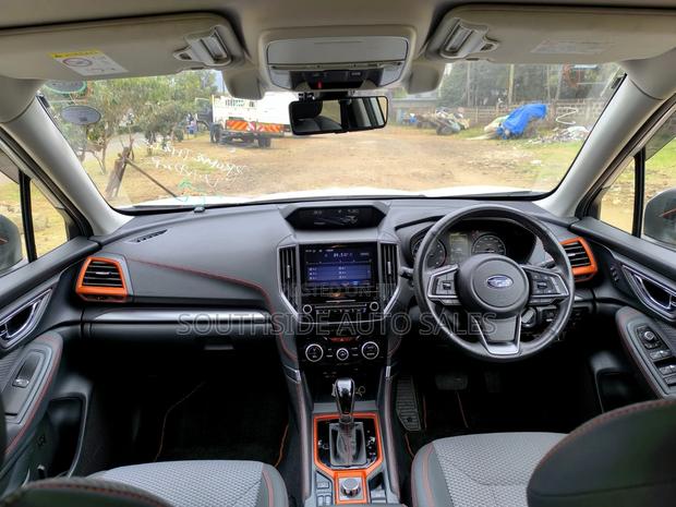 Subaru Forester Premium AWD 2019 Pearl