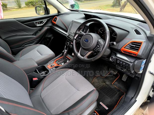 Subaru Forester Premium AWD 2019 Pearl