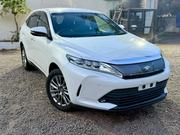 Toyota Harrier 2019 White for sale