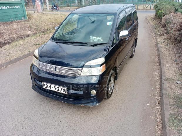 Toyota Voxy 2006 Black