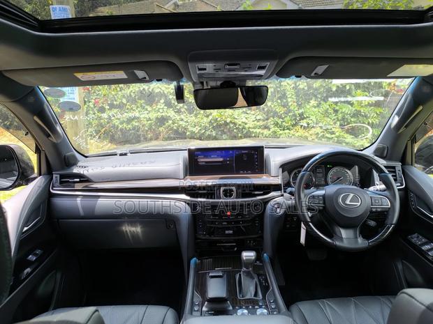 Lexus LX 570 AWD 2019 Black