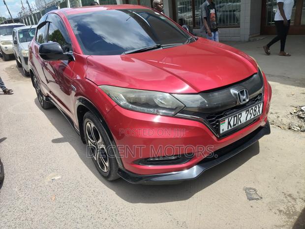 Honda Vezel 2017 Red