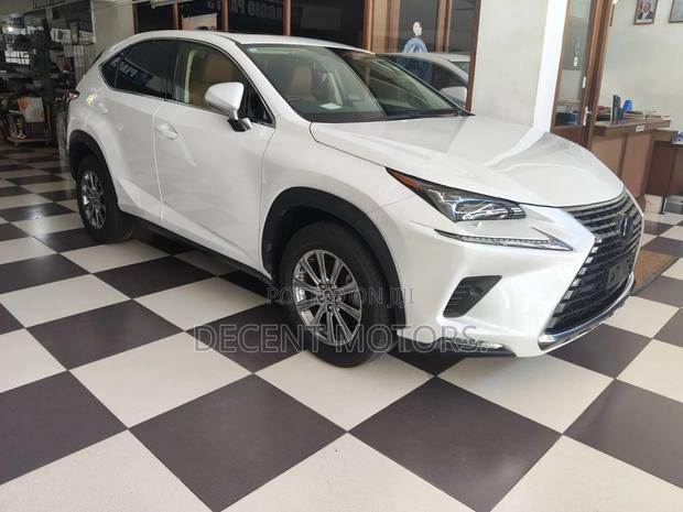 Lexus NX 300 FWD 2019 White